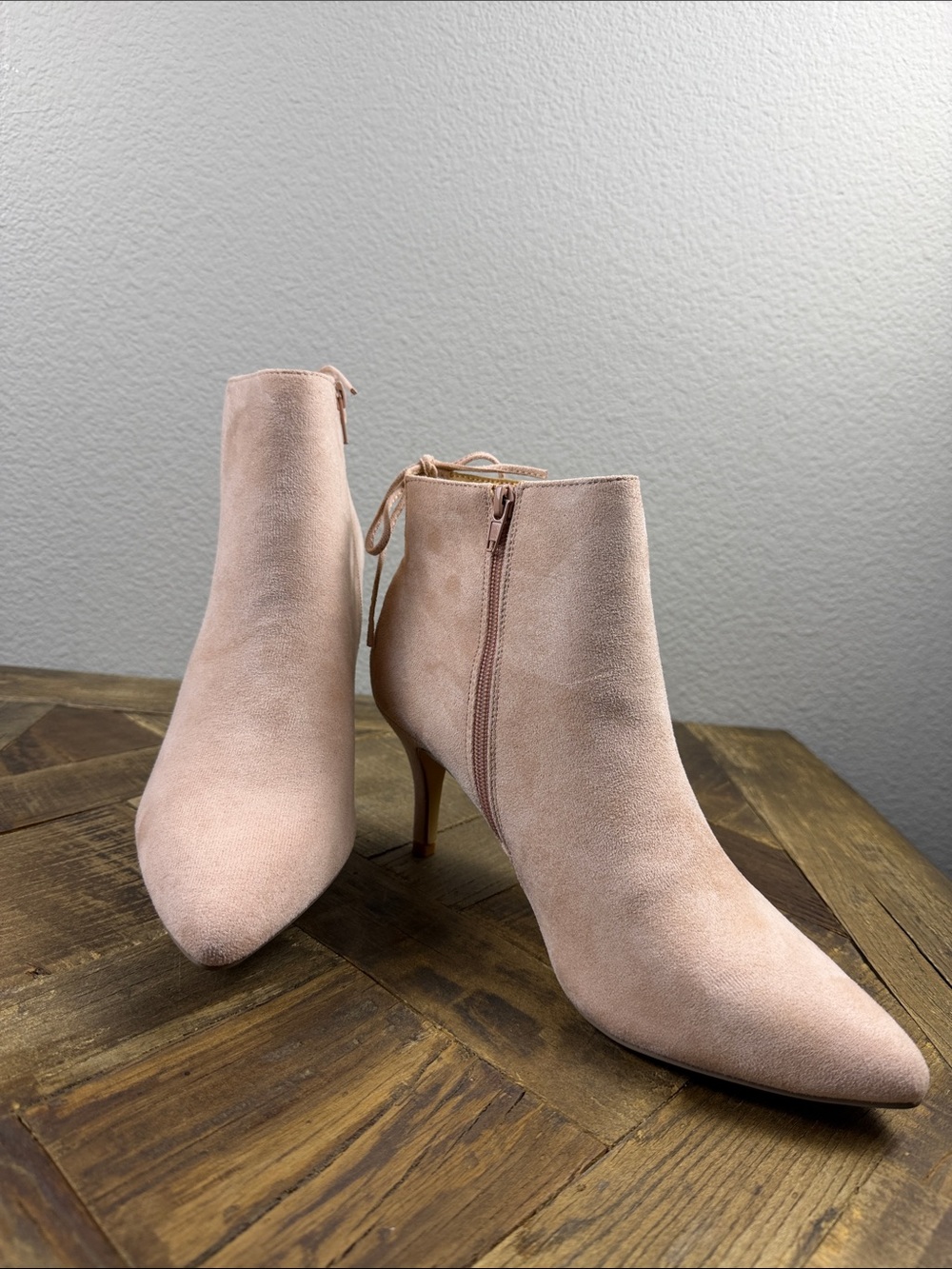 Size 10 Women's Blush Pink Suede Pointed-Toe Ankle Boots